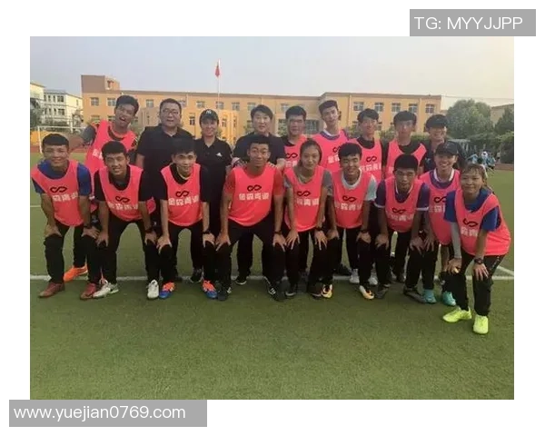 赛后分析:北京足球队与上海足球队的比赛节奏与战术对比探讨 赛后分析:北京足球队与上海足球队的比赛节奏与战术对比探讨