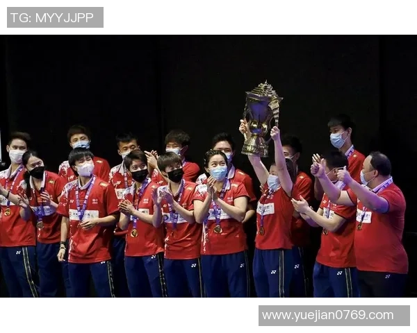 重庆羽毛球队在欧锦赛中的默契配合与精彩表现分析