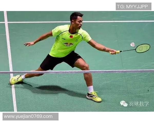 重庆羽毛球队的速度之谜：揭秘羽毛球巨献背后的训练与技巧