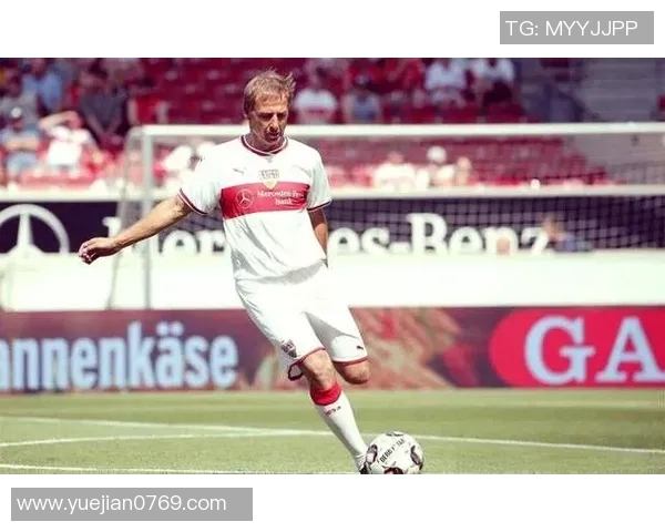 全球各国足球明星现役球员风采与成就全解析